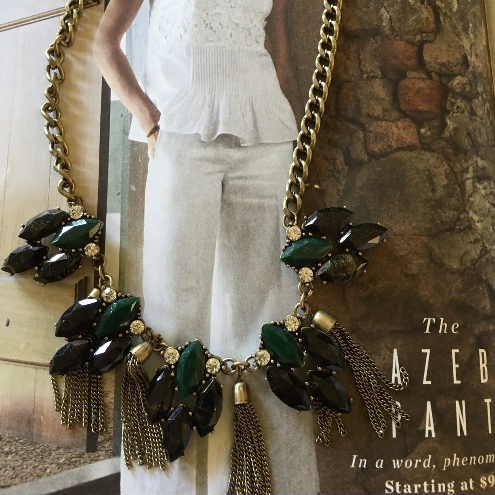New - LOFT necklace